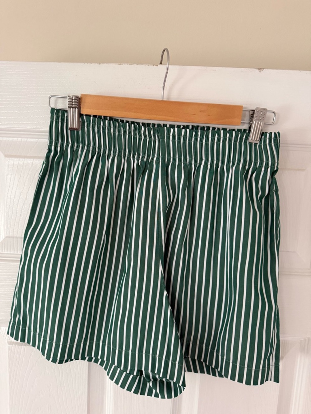 Ellandemm Striped Elastic-Waist Women’s Shorts — Green/White